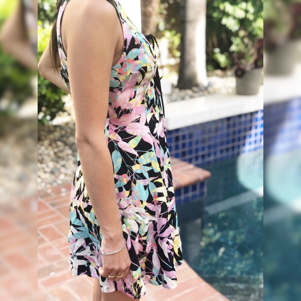 MINKPINK Tropical Print Skater Dress - Picture 4 of 8